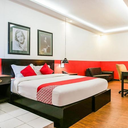 Oyo 432 Diamondwood Hotel Анхелес Екстериор снимка
