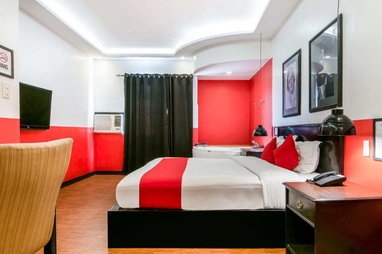 Oyo 432 Diamondwood Hotel Анхелес Екстериор снимка