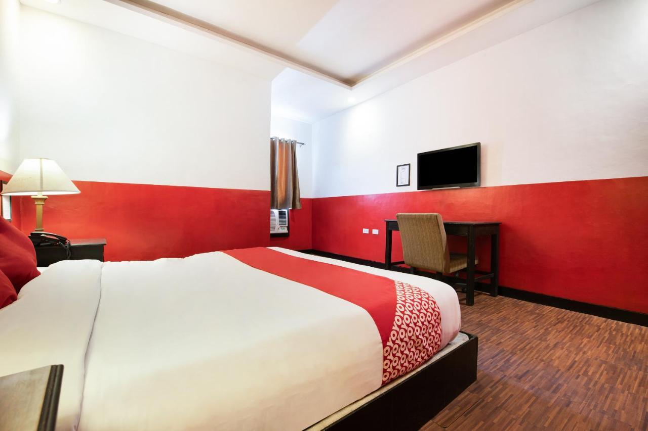 Oyo 432 Diamondwood Hotel Анхелес Екстериор снимка