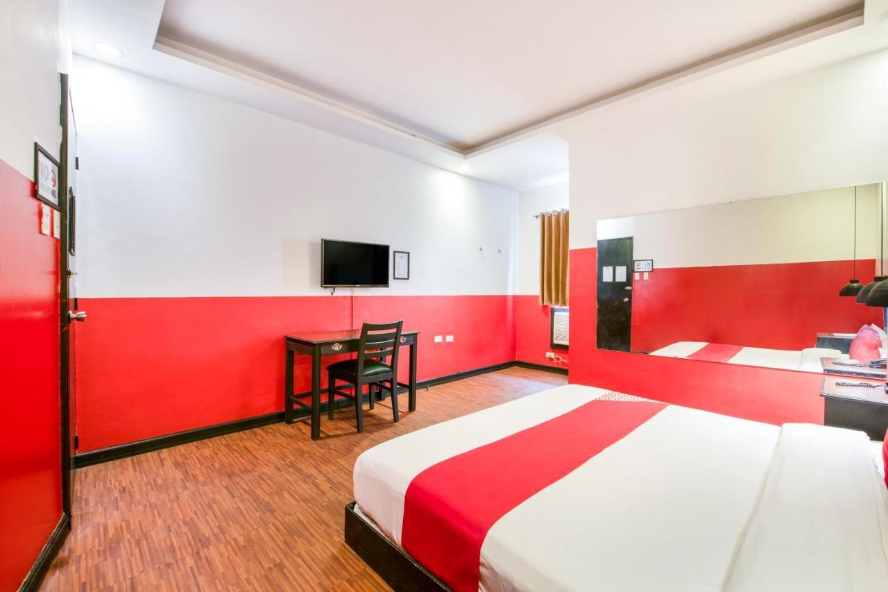 Oyo 432 Diamondwood Hotel Анхелес Екстериор снимка